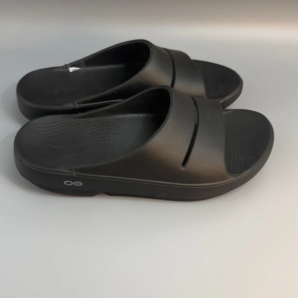Oofos Ooahh Recovery Slide Sandal Black Men’s 7- W‎ 9 EU 40